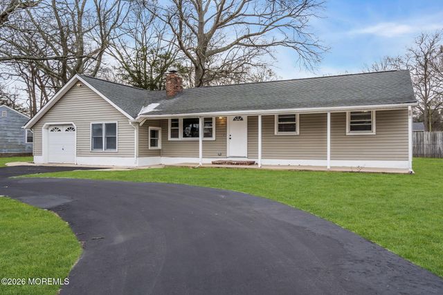 109 Laurel Boulevard, Lanoka Harbor, NJ 08734