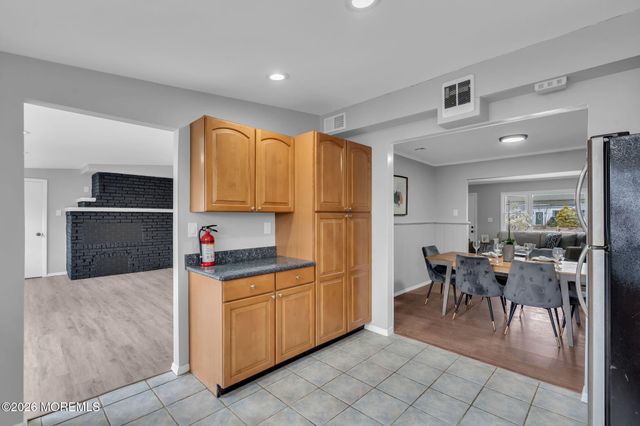 109 Laurel Boulevard, Lanoka Harbor, NJ 08734