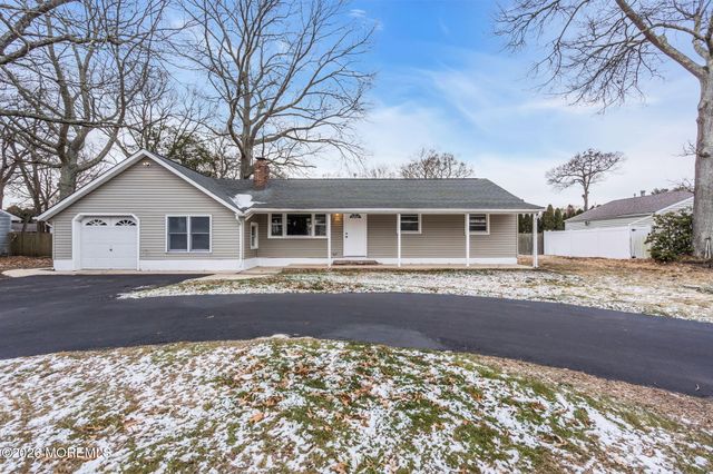 109 Laurel Boulevard, Lanoka Harbor, NJ 08734