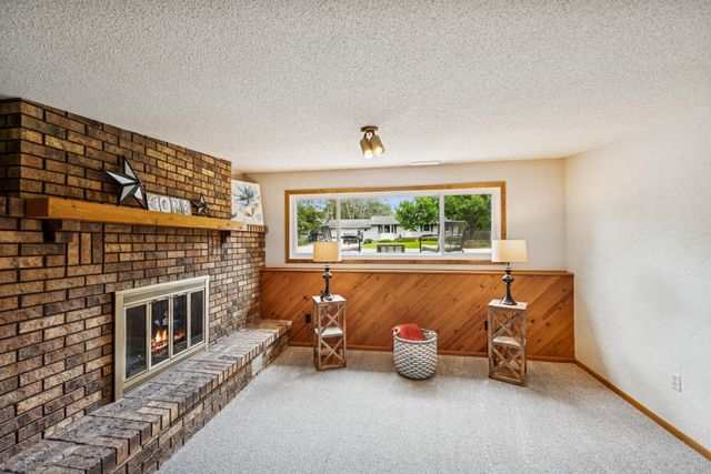 10309 Parkview Lane, Champlin, MN 55316