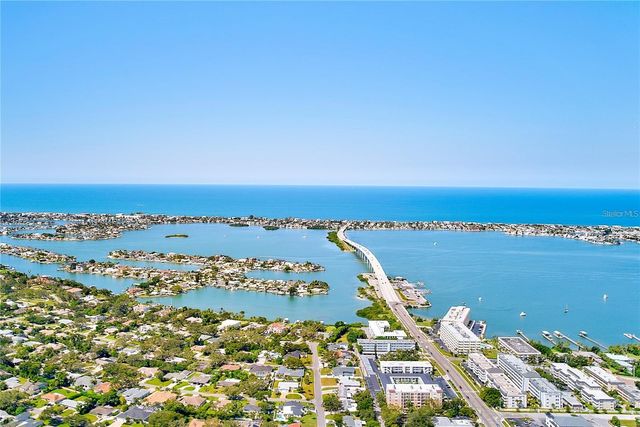 215 VALENCIA BOULEVARD 213, Largo, FL 33770