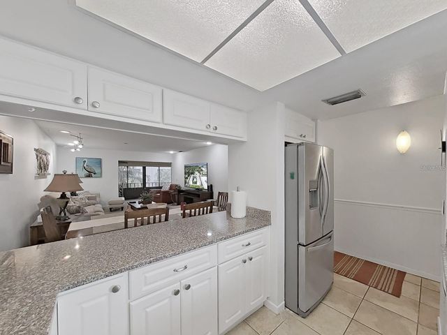 215 VALENCIA BOULEVARD 213, Largo, FL 33770