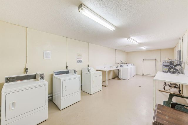 215 VALENCIA BOULEVARD 213, Largo, FL 33770