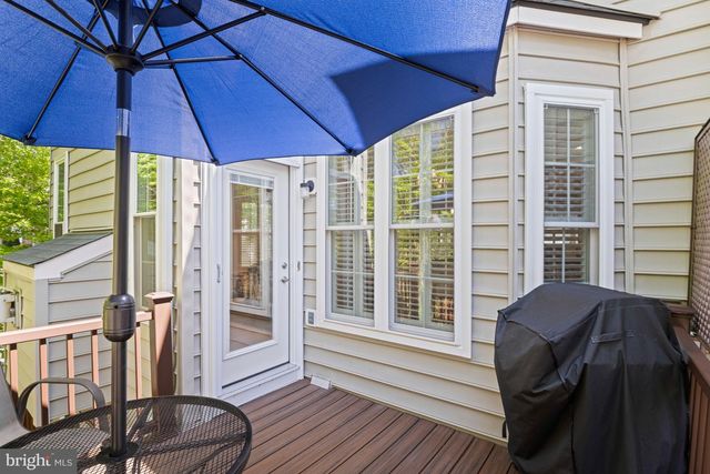 2966 LISMORE LN, Fairfax, VA 22031