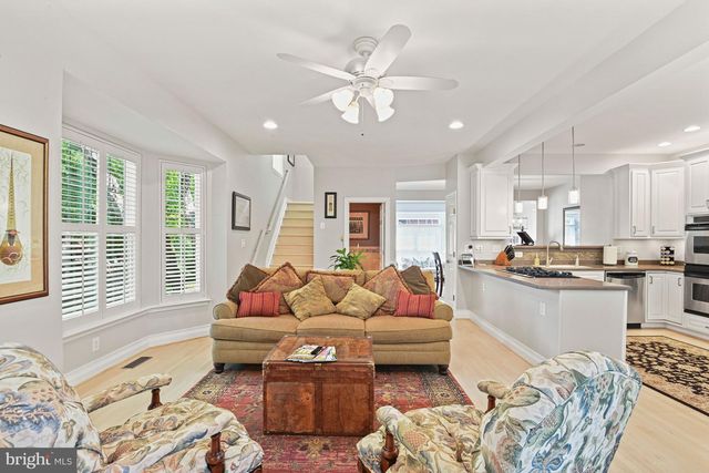 2966 LISMORE LN, Fairfax, VA 22031