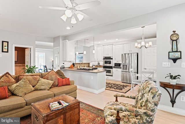 2966 LISMORE LN, Fairfax, VA 22031