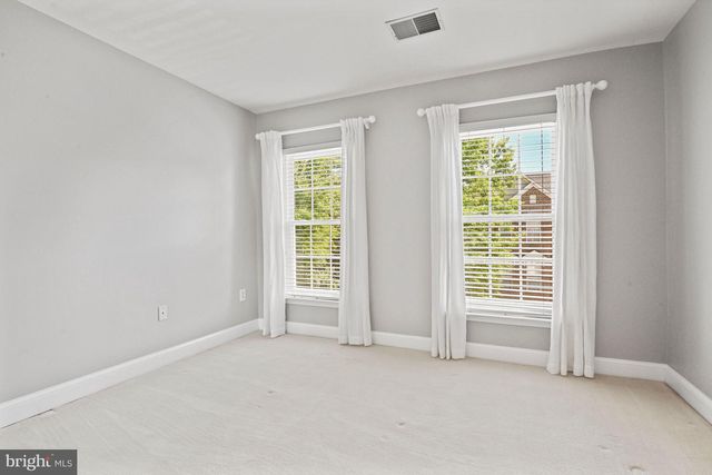 2966 LISMORE LN, Fairfax, VA 22031