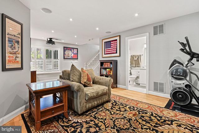 2966 LISMORE LN, Fairfax, VA 22031