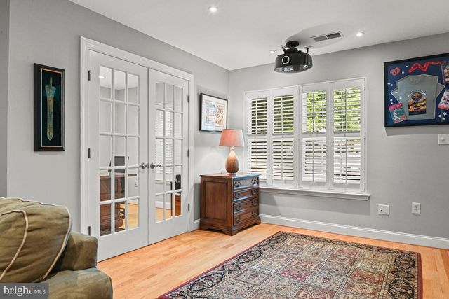 2966 LISMORE LN, Fairfax, VA 22031