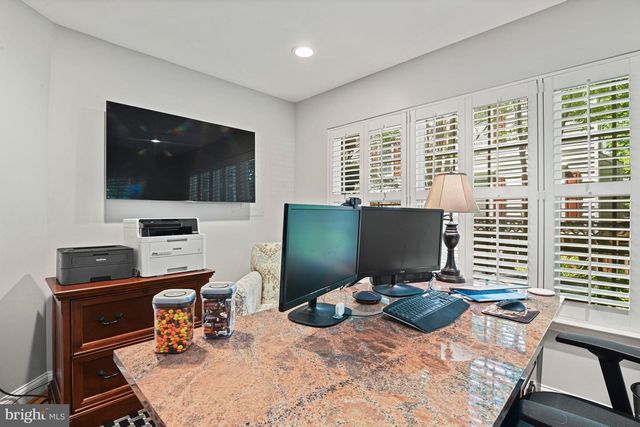 2966 LISMORE LN, Fairfax, VA 22031