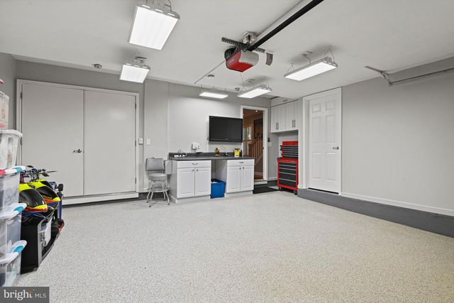 2966 LISMORE LN, Fairfax, VA 22031