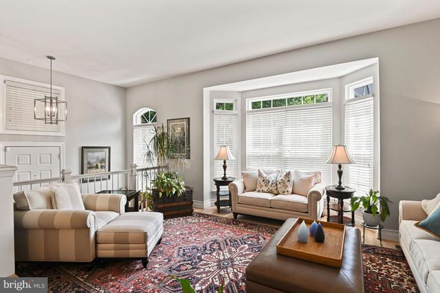 2966 LISMORE LN, Fairfax, VA 22031