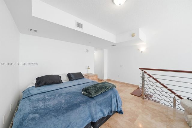 41 SE 5th St 2104, Miami, FL 33131