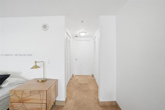 41 SE 5th St 2104, Miami, FL 33131