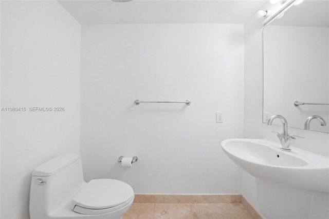 41 SE 5th St 2104, Miami, FL 33131