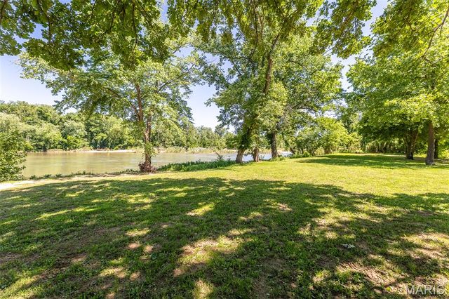 765 Carter 103, Van Buren, MO 63965