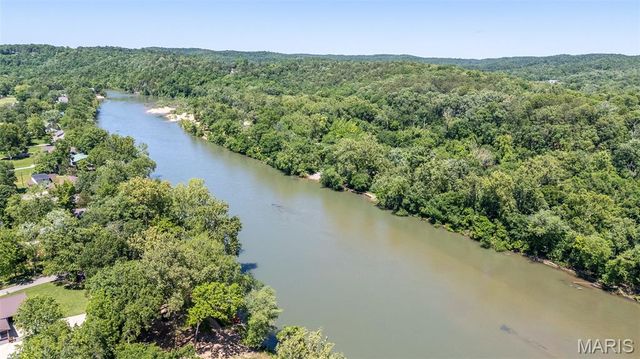 765 Carter 103, Van Buren, MO 63965