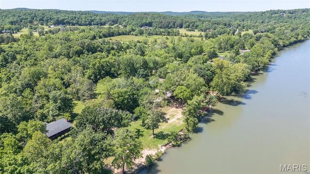 765 Carter 103, Van Buren, MO 63965