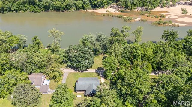 765 Carter 103, Van Buren, MO 63965