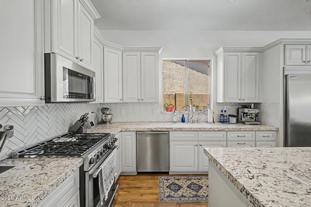 545 S LEMON Court, Gilbert, AZ 85296 — photo 5
