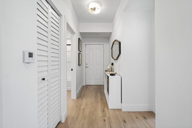 250 NE 3rd Avenue 1209, Delray Beach, FL 33444