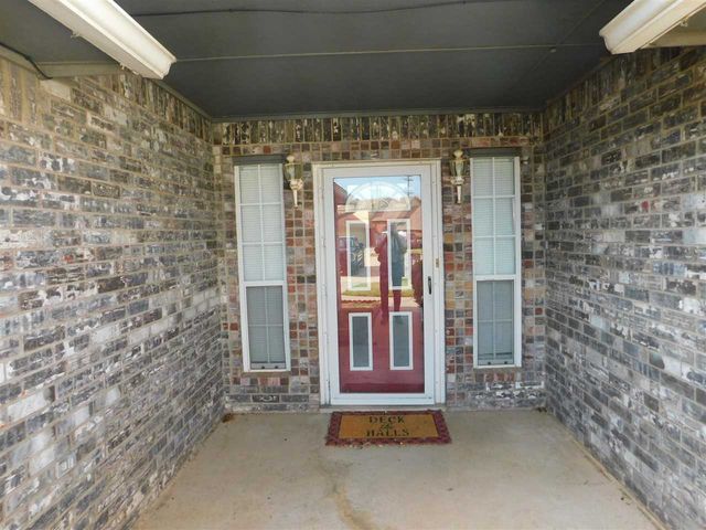 2112 NW Ashley, Lawton, OK 73505