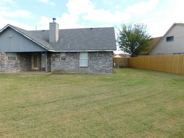 2112 NW Ashley, Lawton, OK 73505