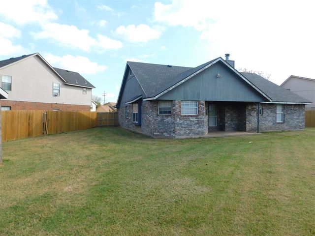 2112 NW Ashley, Lawton, OK 73505