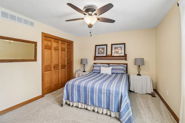 1601 NW North Creek Drive, Ankeny, IA 50023