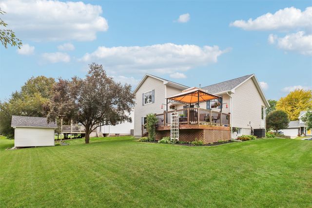 1601 NW North Creek Drive, Ankeny, IA 50023