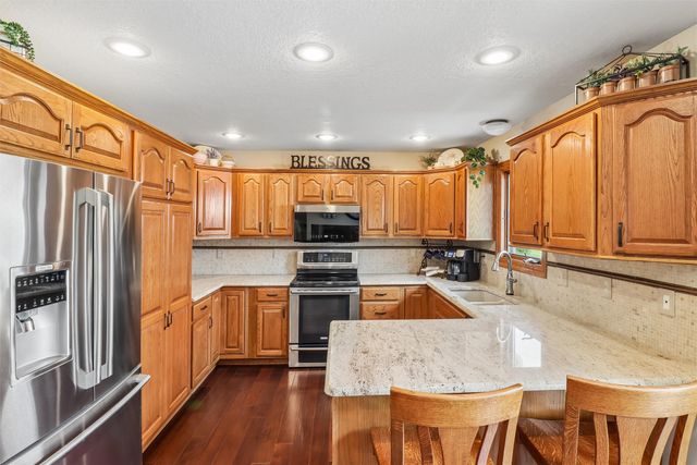 1601 NW North Creek Drive, Ankeny, IA 50023