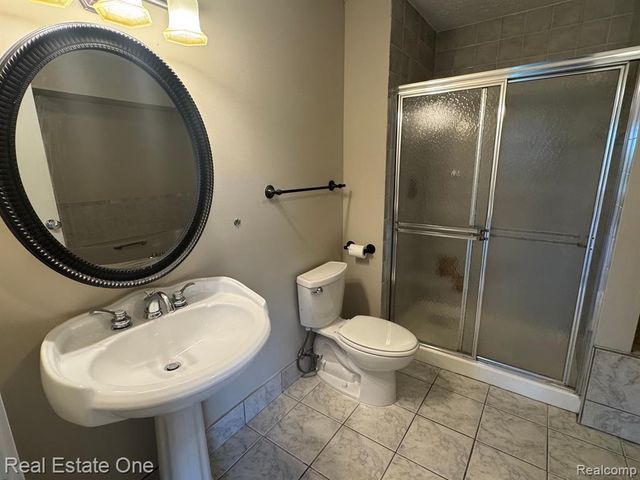 19317 Surrey Lane, Northville, MI 48167