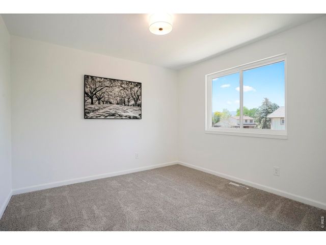 1096 Princeton Dr, Longmont, CO 80503