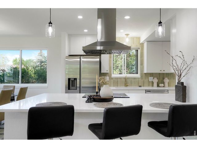1096 Princeton Dr, Longmont, CO 80503