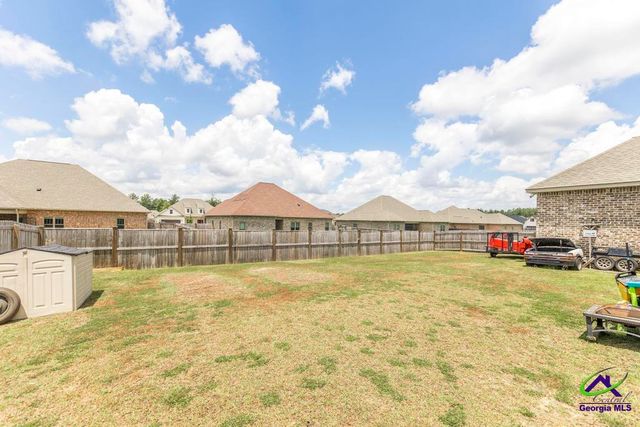 104 Woodwinds Court, Kathleen, GA 31047