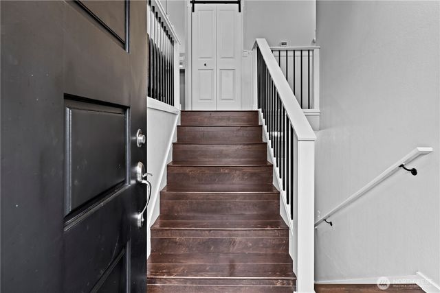 9015 NE 142nd Way, Kirkland, WA 98034