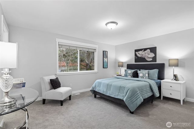 9015 NE 142nd Way, Kirkland, WA 98034