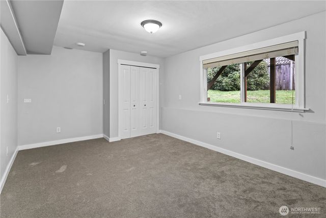 9015 NE 142nd Way, Kirkland, WA 98034