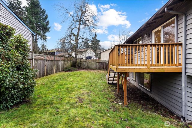 9015 NE 142nd Way, Kirkland, WA 98034