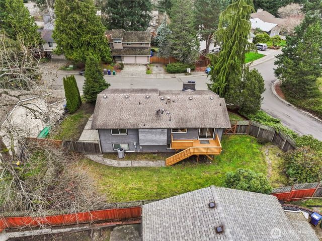 9015 NE 142nd Way, Kirkland, WA 98034