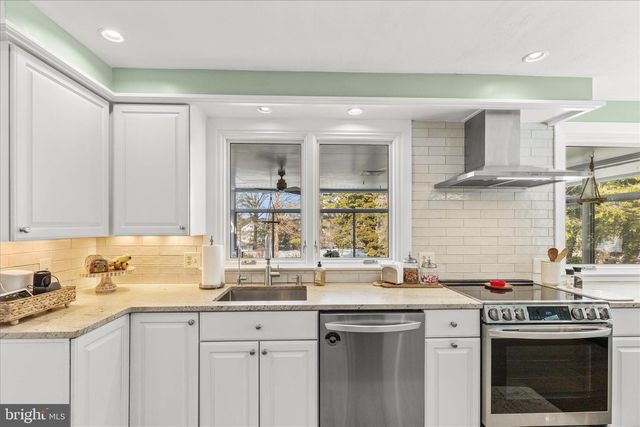 228 CLEARVIEW RD, Hanover, PA 17331