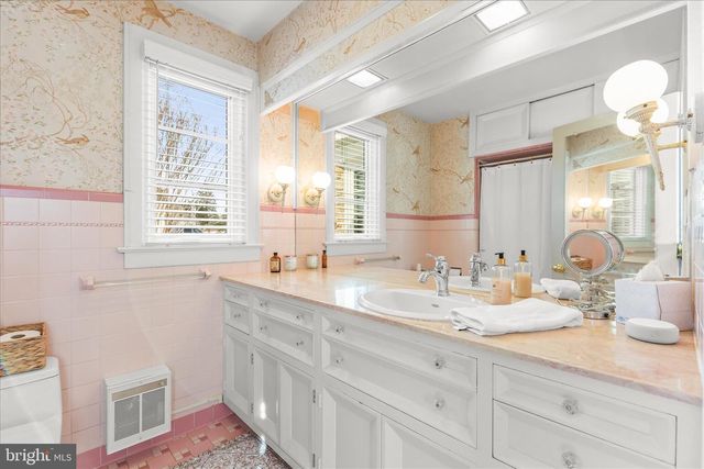 228 CLEARVIEW RD, Hanover, PA 17331