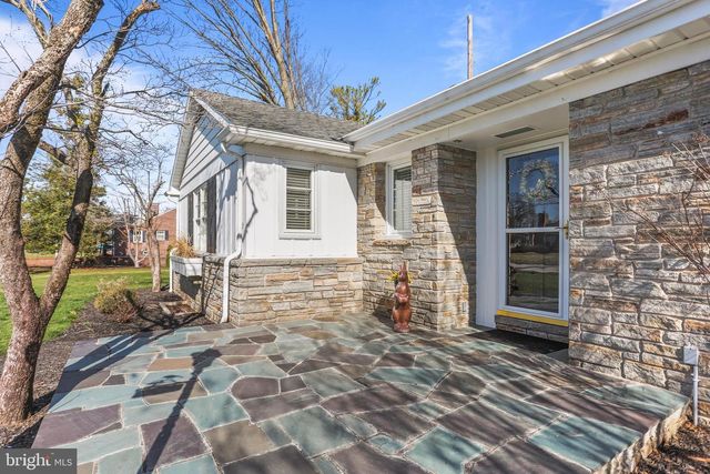 228 CLEARVIEW RD, Hanover, PA 17331