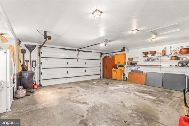 228 CLEARVIEW RD, Hanover, PA 17331