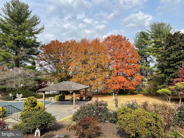 228 CLEARVIEW RD, Hanover, PA 17331