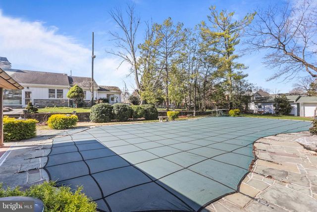 228 CLEARVIEW RD, Hanover, PA 17331