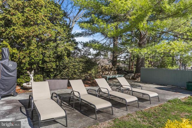 228 CLEARVIEW RD, Hanover, PA 17331