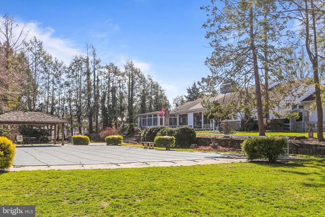 228 CLEARVIEW RD, Hanover, PA 17331