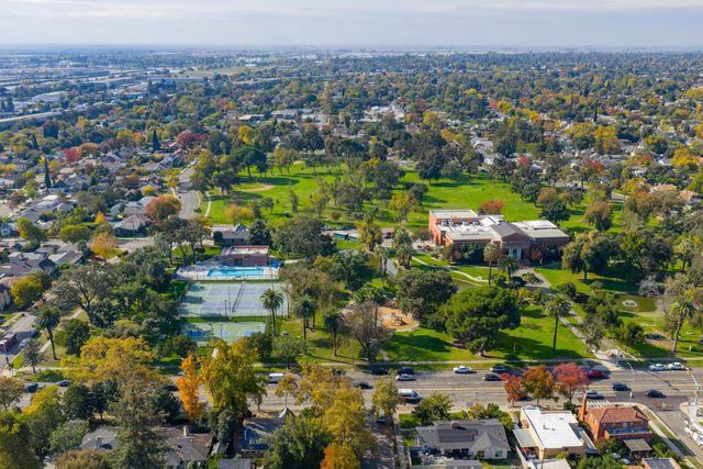 1046 N Pershing Ave, Stockton, CA 95203