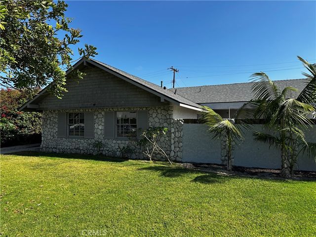 8232 Indianapolis, Huntington Beach, CA 92646